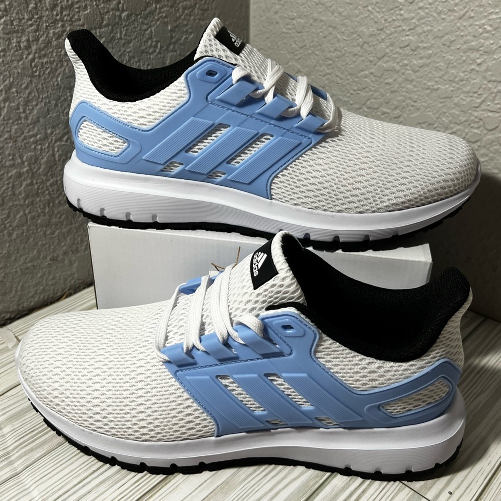 Adidas ultimashow women’s‎ running sneaker shoe White/Blue size 9 lace up IG6417